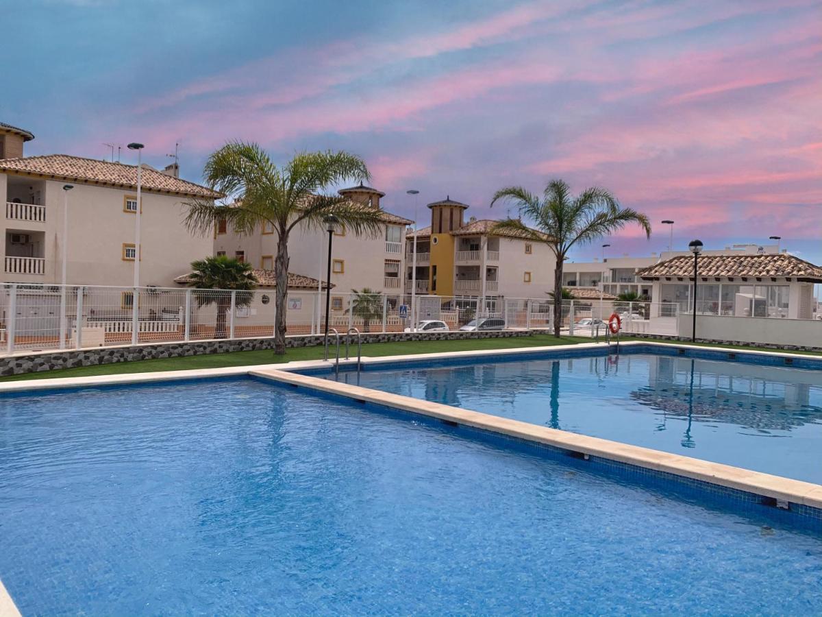 Residencial El Pinet Beach La Mariña エクステリア 写真
